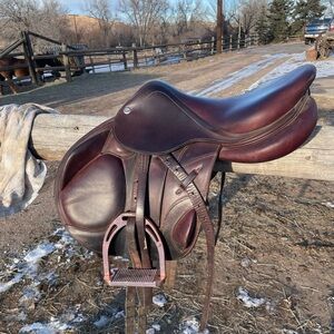 CWD SE12 17” monoflap saddle